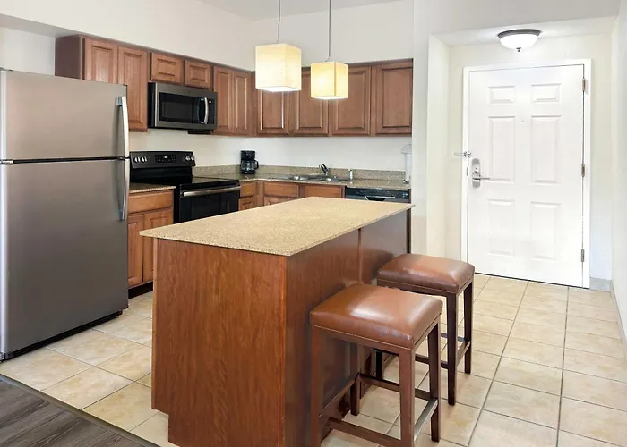 Floridays Orlando Two & Three Bed Rooms Condo Resort