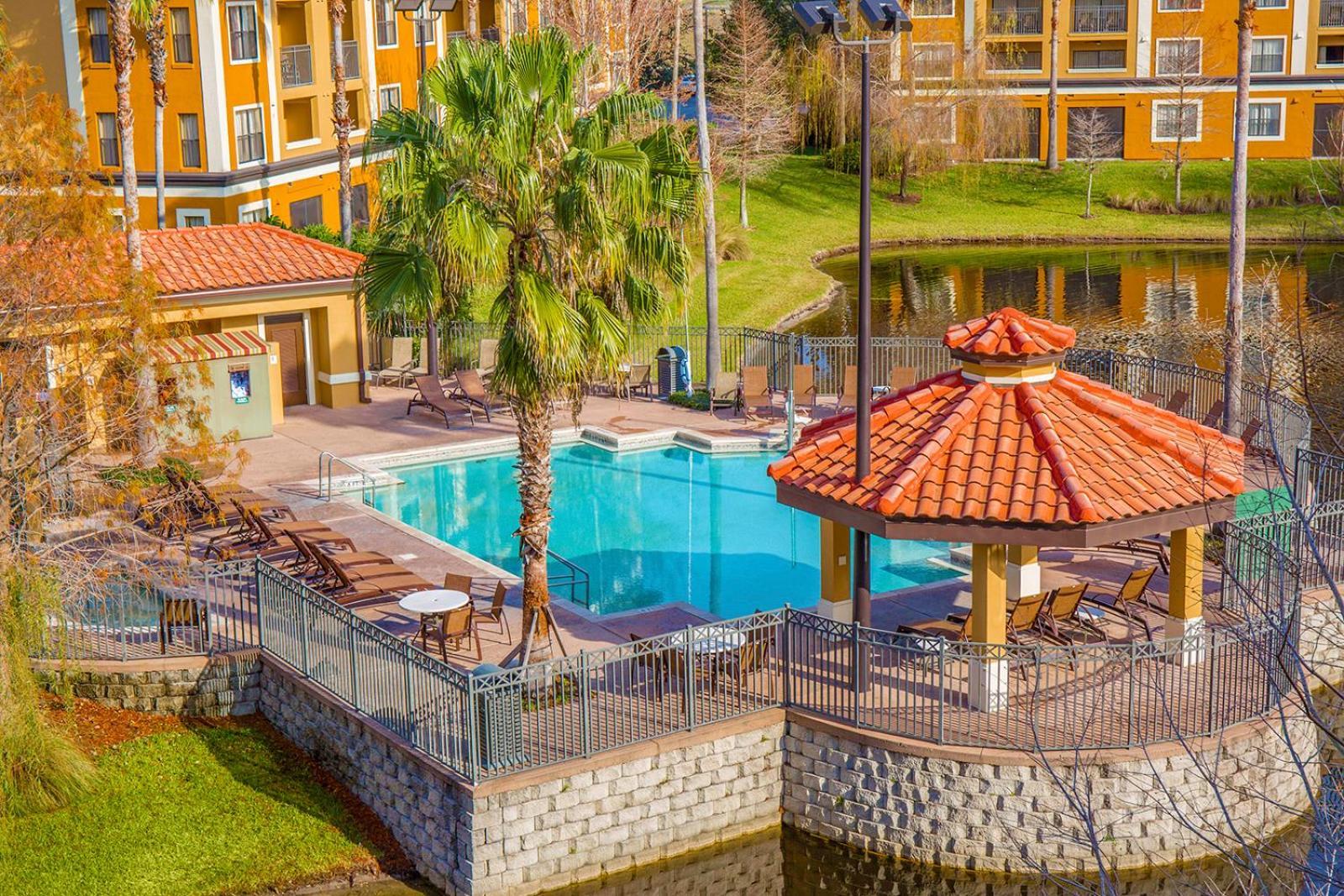 Floridays Orlando Two & Three Bed 4* Williamsburg