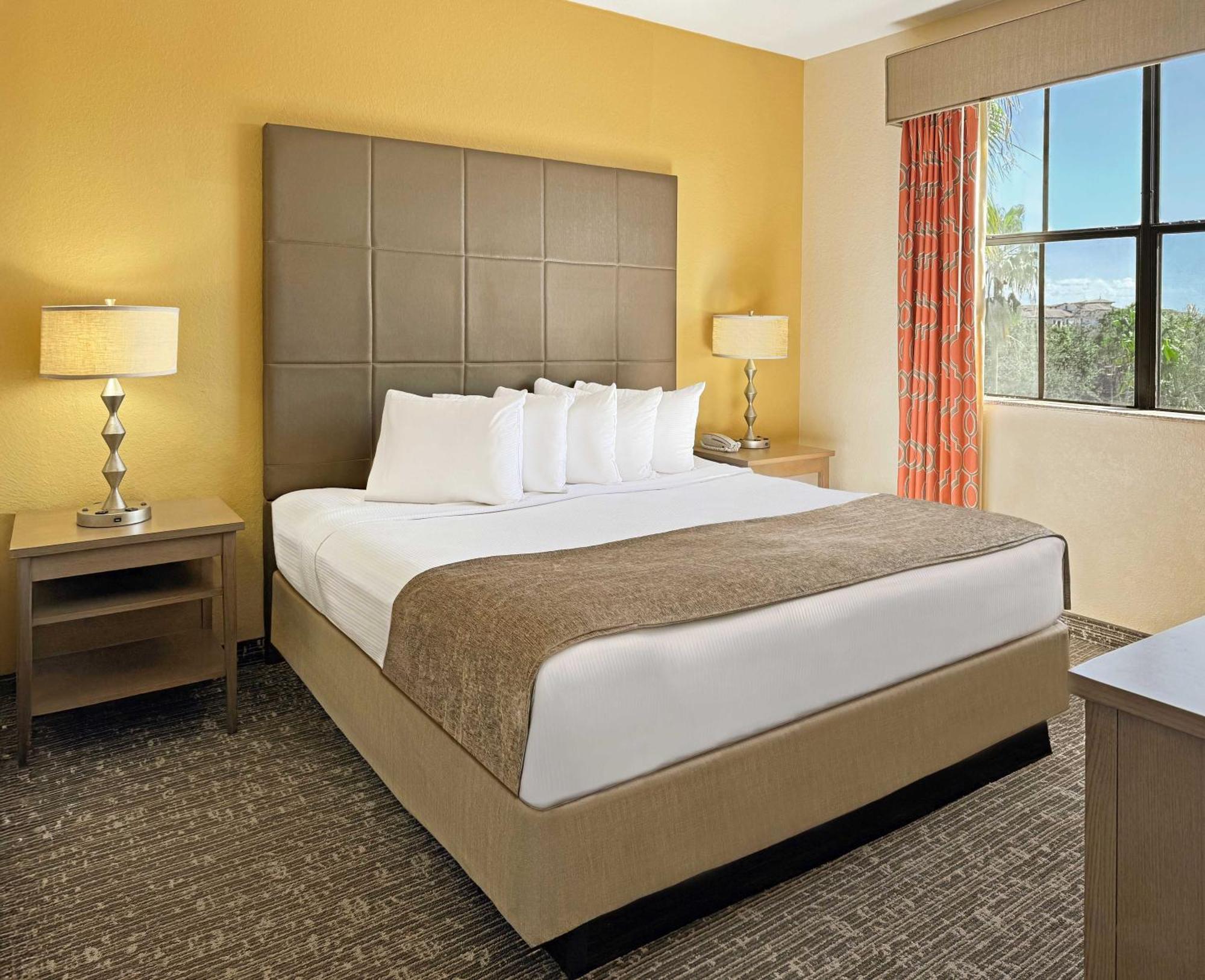 Resort Floridays Orlando Two & Three Bed 4*